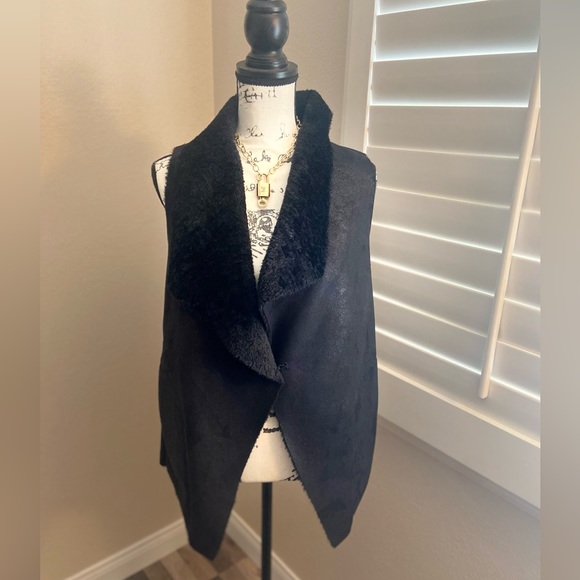 ECOTE fur long vest - Picture 3 of 6